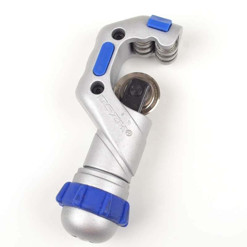 Mini tube cutter (compact, angled head)