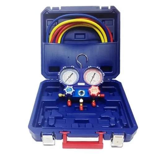 Manifold gauge set with hoses (analog, blue case)